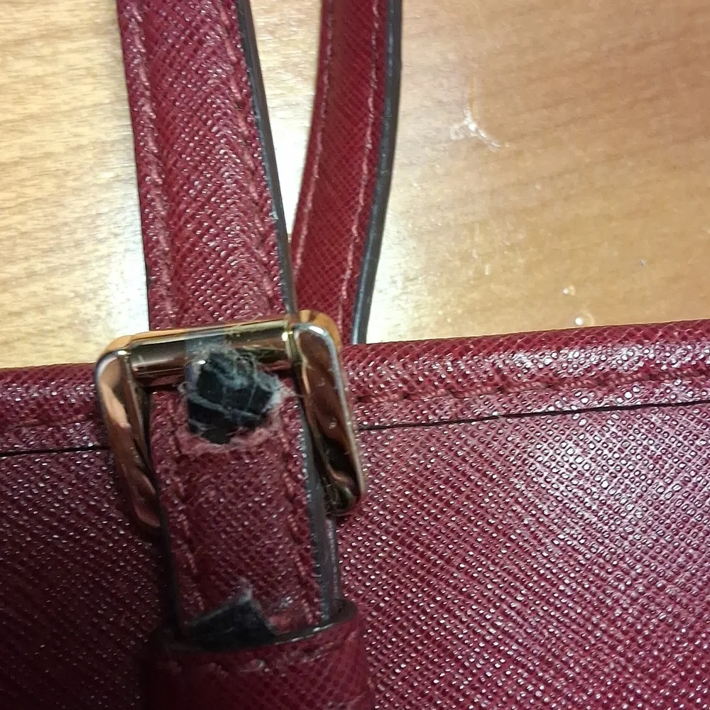 Michael Kors Burgundy Tote Bag - Classic Leather Shoulder Bag - Picture 10 of 14